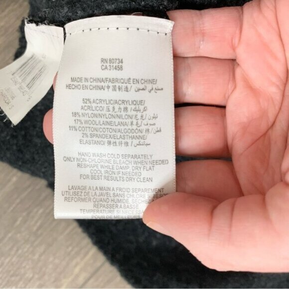 BCBG Women's Ida Sweater Cropped Wool Blend Pullover Fuzzy Black Size Small - Picture 10 of 13